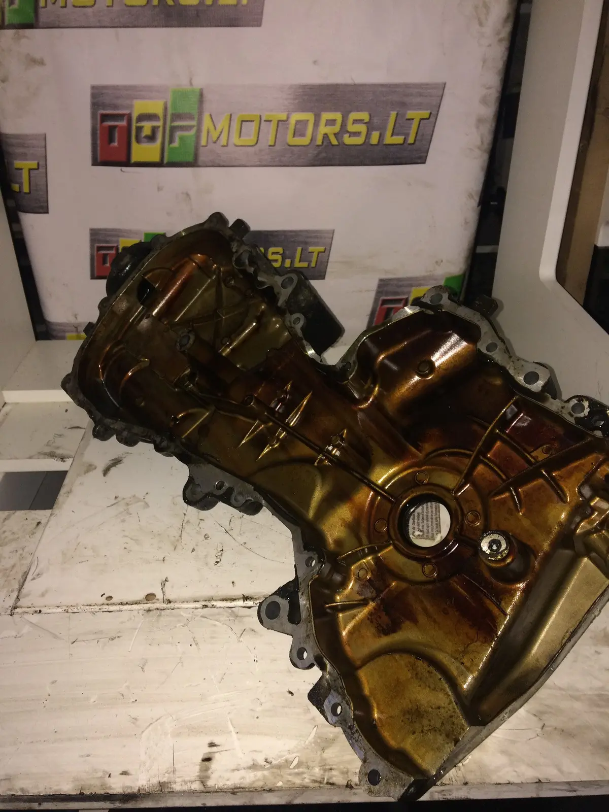 2004 Bme Skoda Seat 1.2 Petrol Engine Timing Chain Cover 03E109211f 1