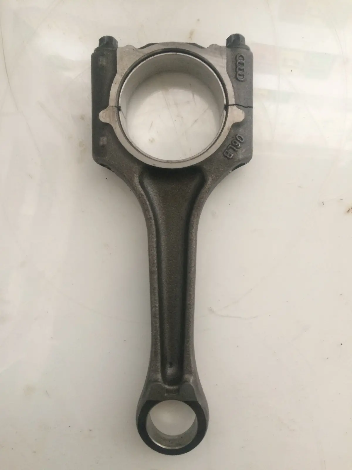 2010 Cbf Audi Volkswagen 2.0 Tsi Petrol Engine Piston & Connecting Rod 1