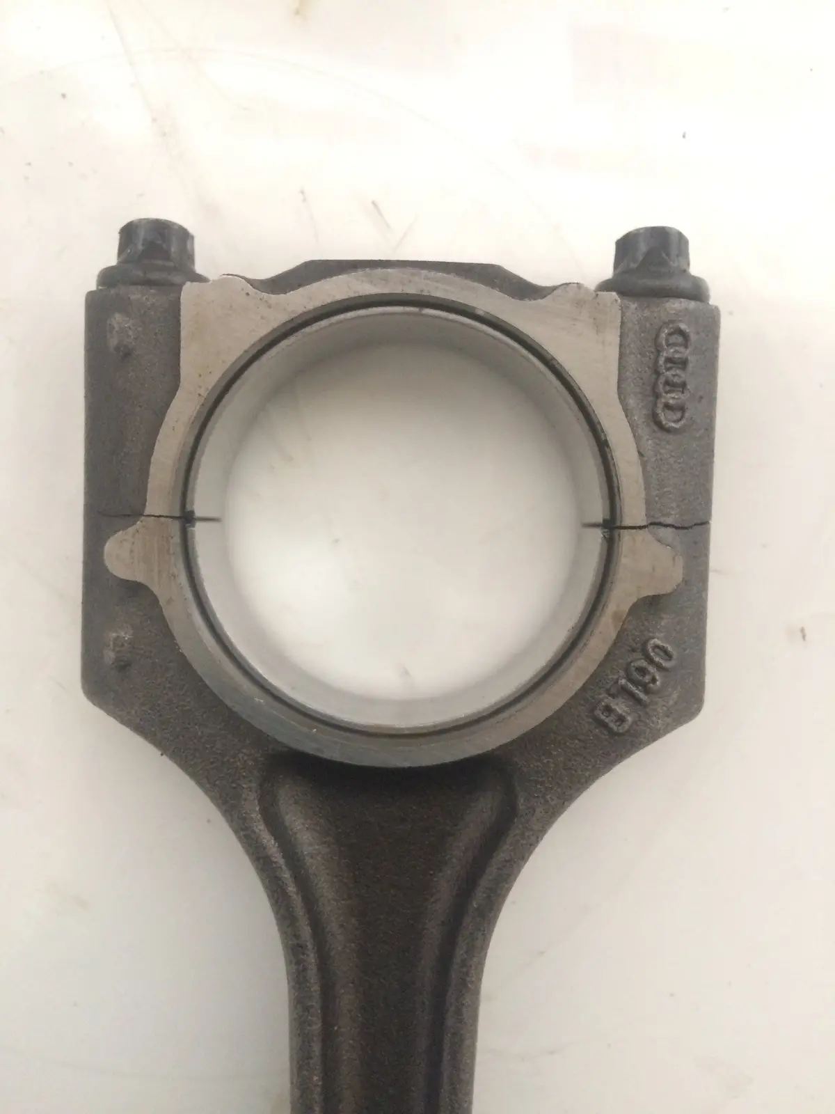 2010 Cbf Audi Volkswagen 2.0 Tsi Petrol Engine Piston & Connecting Rod 2