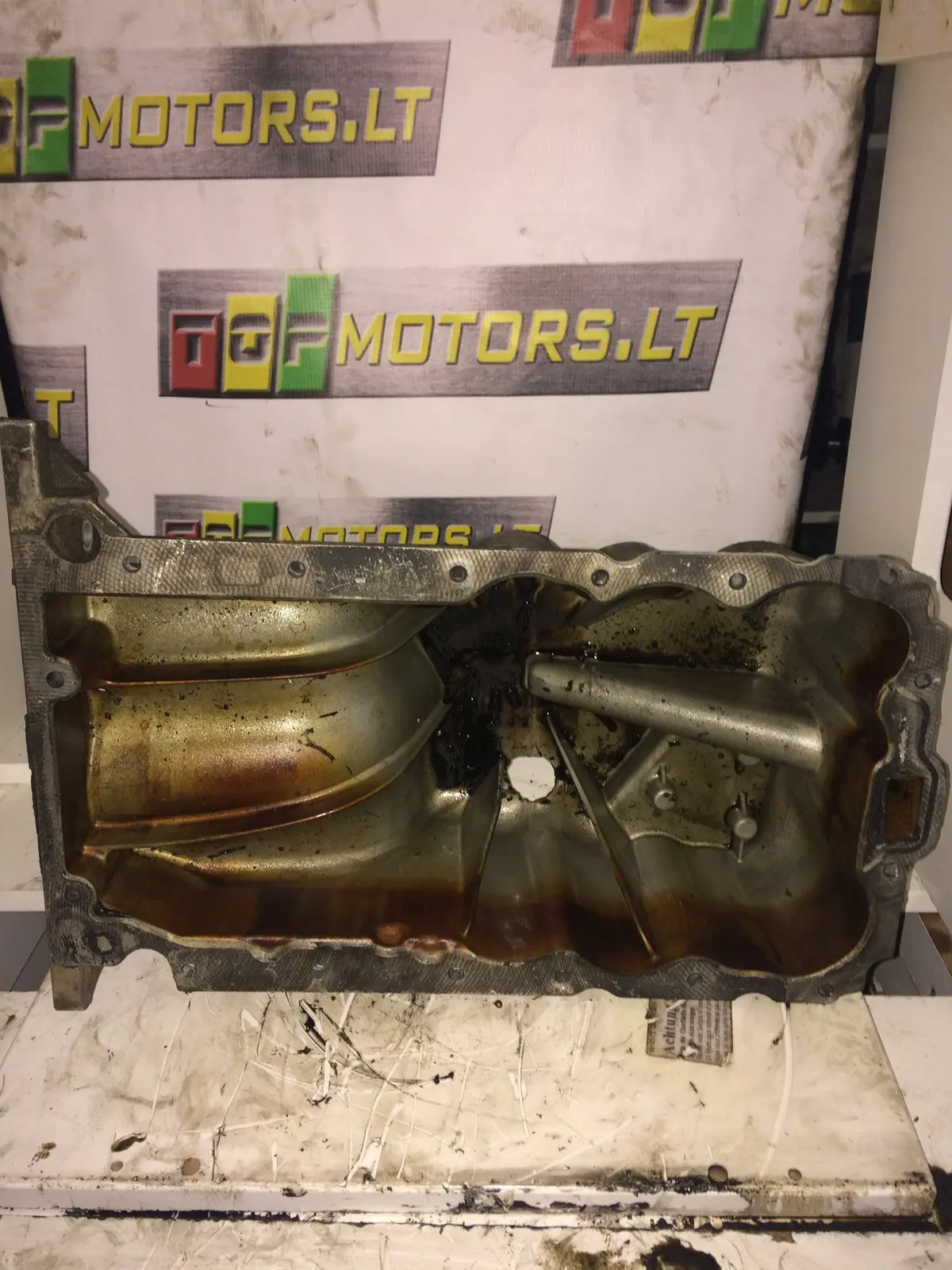 2011 A12xer Opel 1.2 Benzinas Variklio Karteris 1