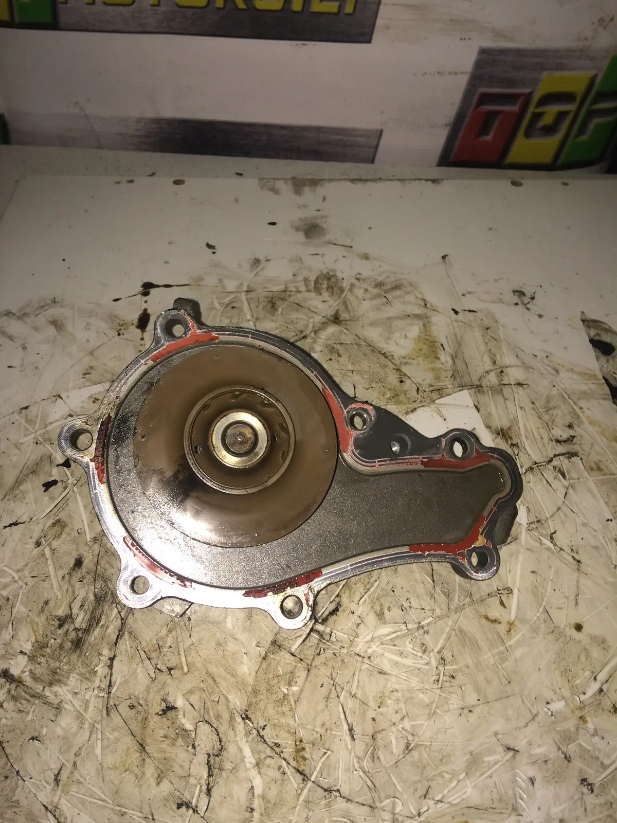 2005 9Hx Dv6 Peugeot Citroen Ford Volvo Fiat 1.6 Hdi Tdci Diesel Engine Water Pump 1