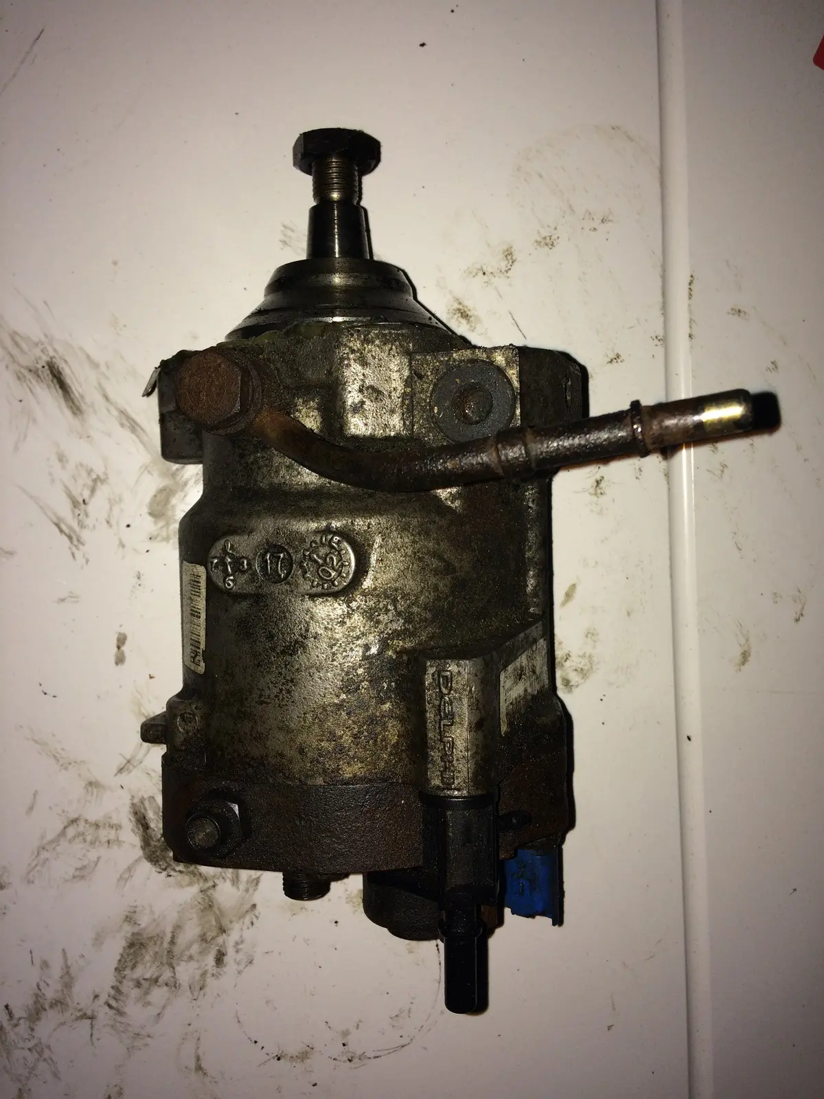 2002 Ford 1.8 Tdci Diesel Engine Fuel Pump 1S4q-9B395-Bf 1