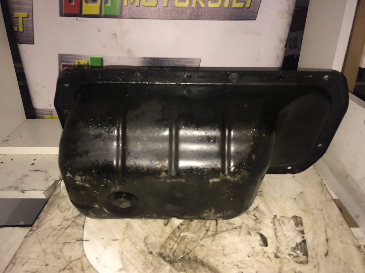 2005 9Hx Dv6 Peugeot Citroen Ford Volvo Fiat 1.6 Hdi Tdci Diesel Engine Oil Sump 2