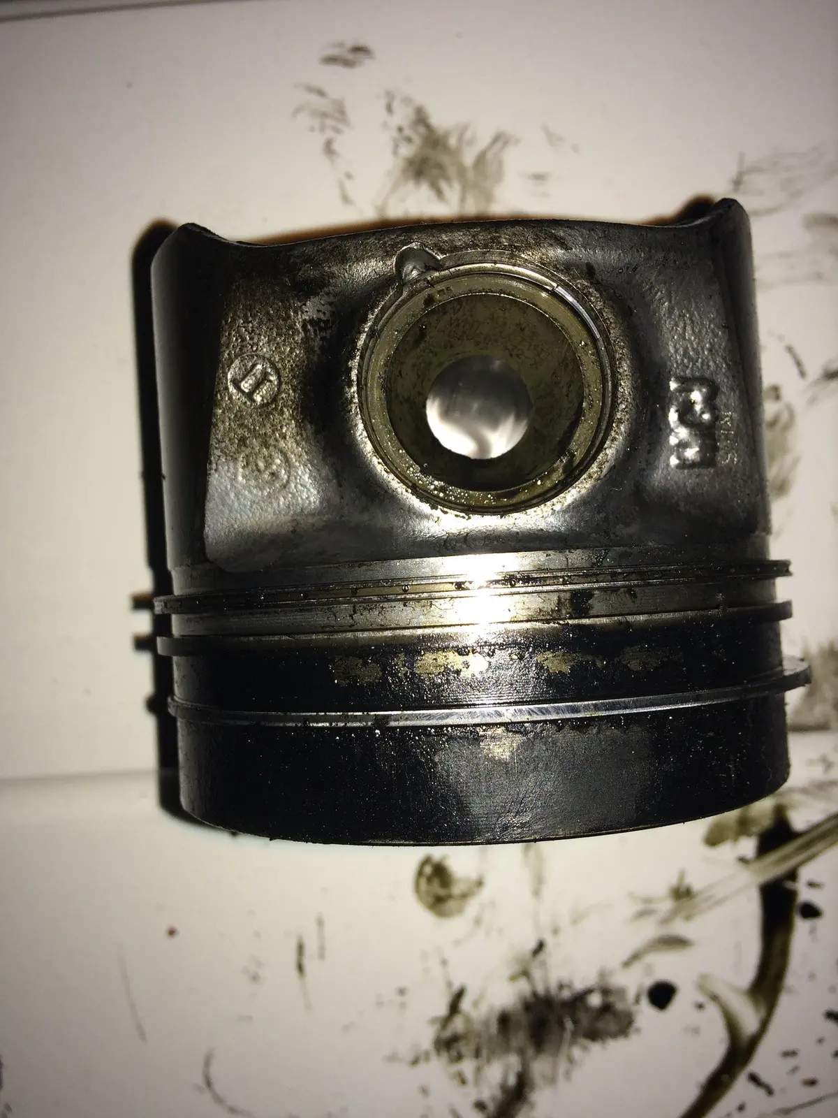 2013 Clh Audi Volkswagen Skoda Seat 1.6 Tdi Diesel Engine Piston 2