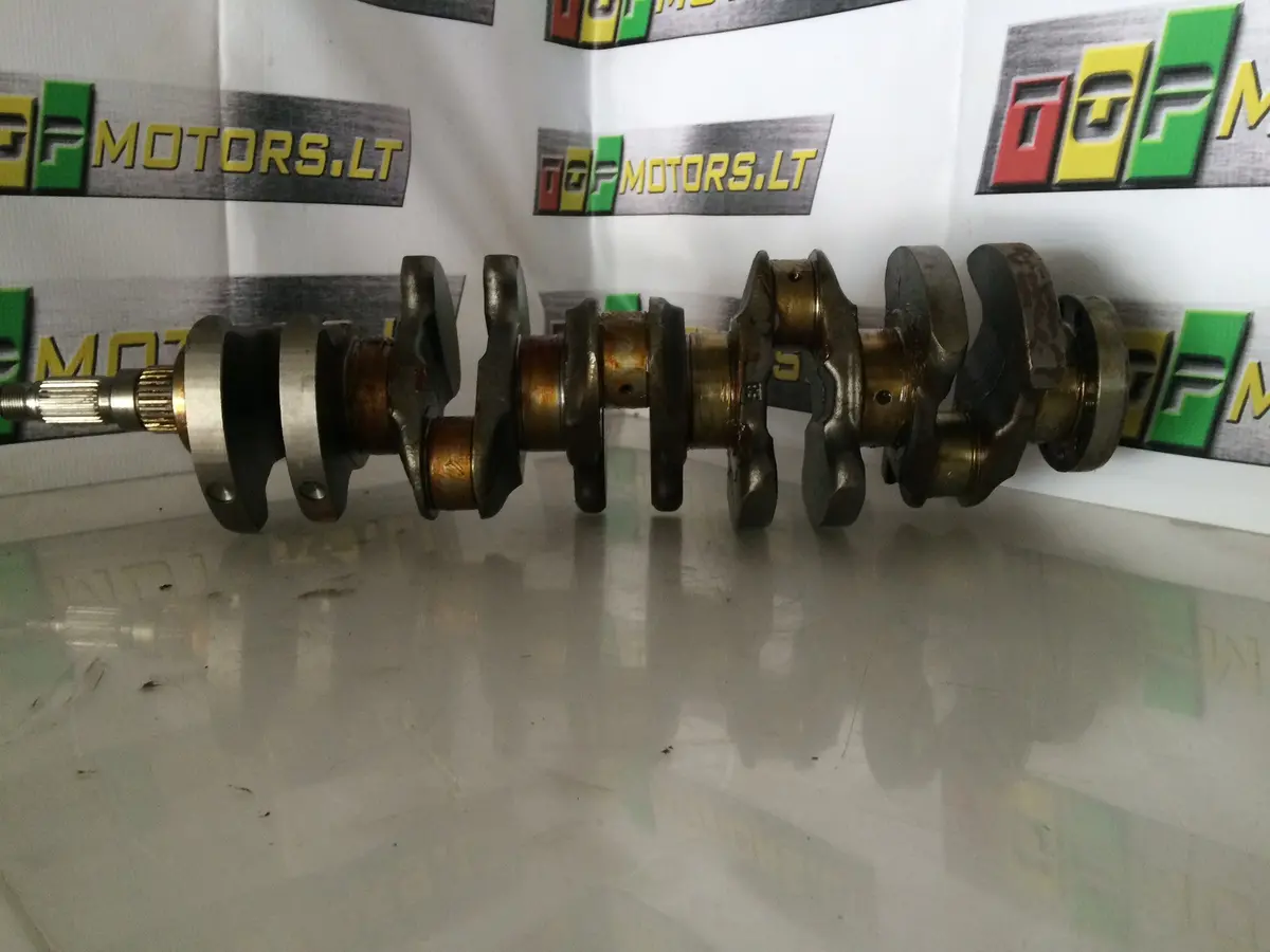 2010 D5 T10 D5244t10 Volvo 2.4 Diesel Engine Crankshaft 1