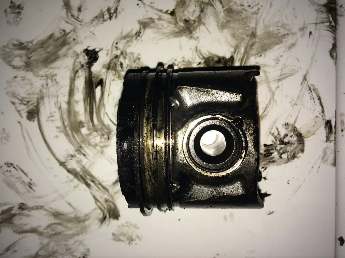 2006 Z13dth Opel 1.3 Cdti Diesel Engine Piston 2