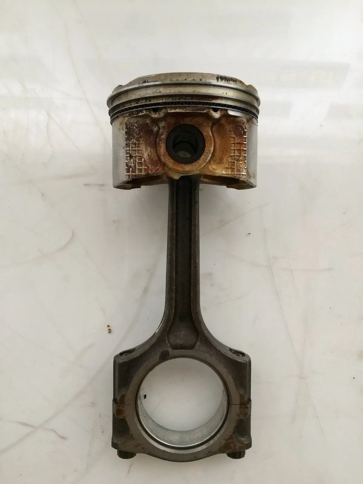 2008 Z6 Mazda 1.6 Petrol Engine Piston And Connecting Rod 1