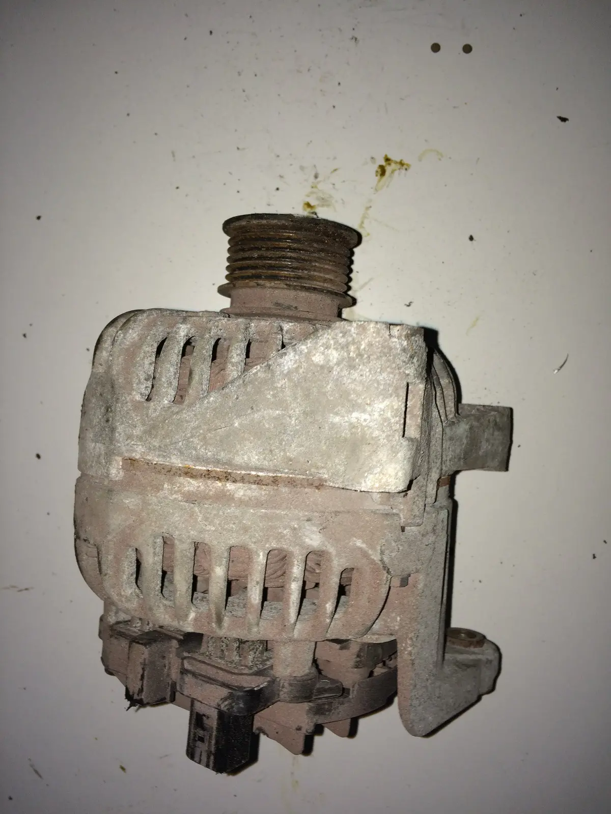 2004 M54 M54b25 256S5 Bmw X3 2.5 Petrol Engine Alternator 7519721 0124525026 1