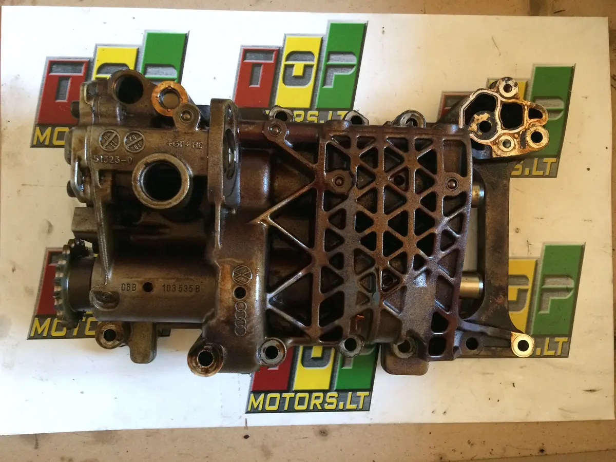06B 103 535 B 06B103535b Audi Vw Skoda Seat 2.0 Fsi 110 Kw Engine Balance Shaft Oil Pump 1
