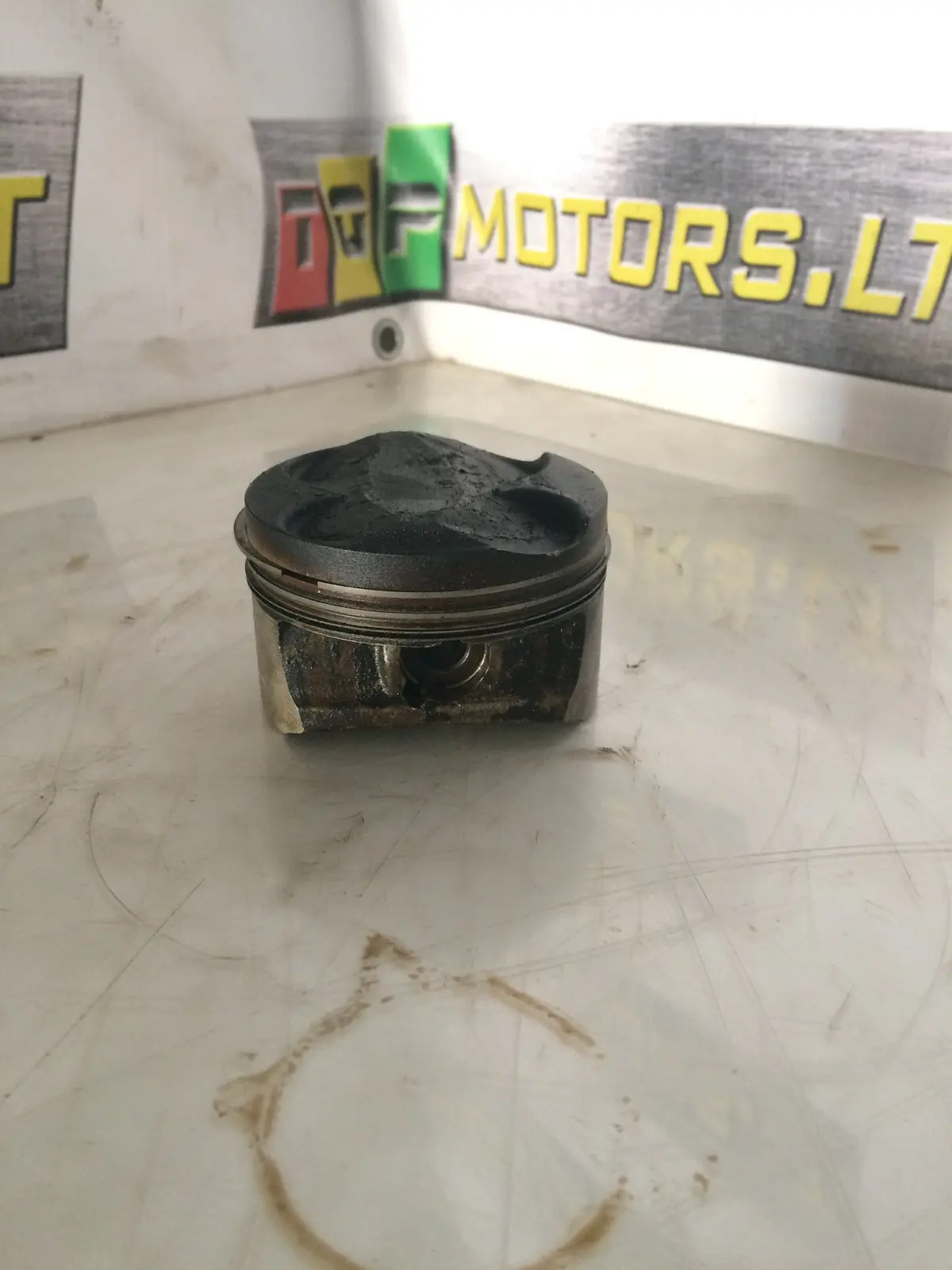 2008 8Fs N12 N12b14 Mini 1.4 Petrol Engine Piston 1