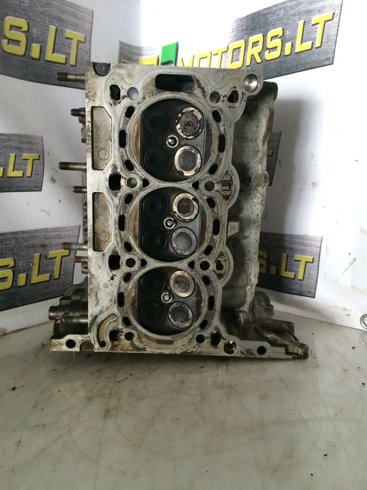 2011 A10xep Opel Vauxhall 1.0 Petrol Engine Cylinder Head 55564106 1