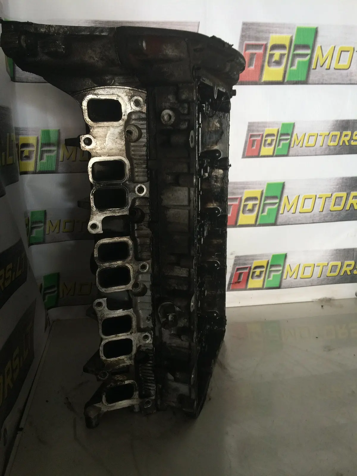 2006 H9fa Ford Transit 2.4 Tdci Diesel Engine Cylinder Head 2