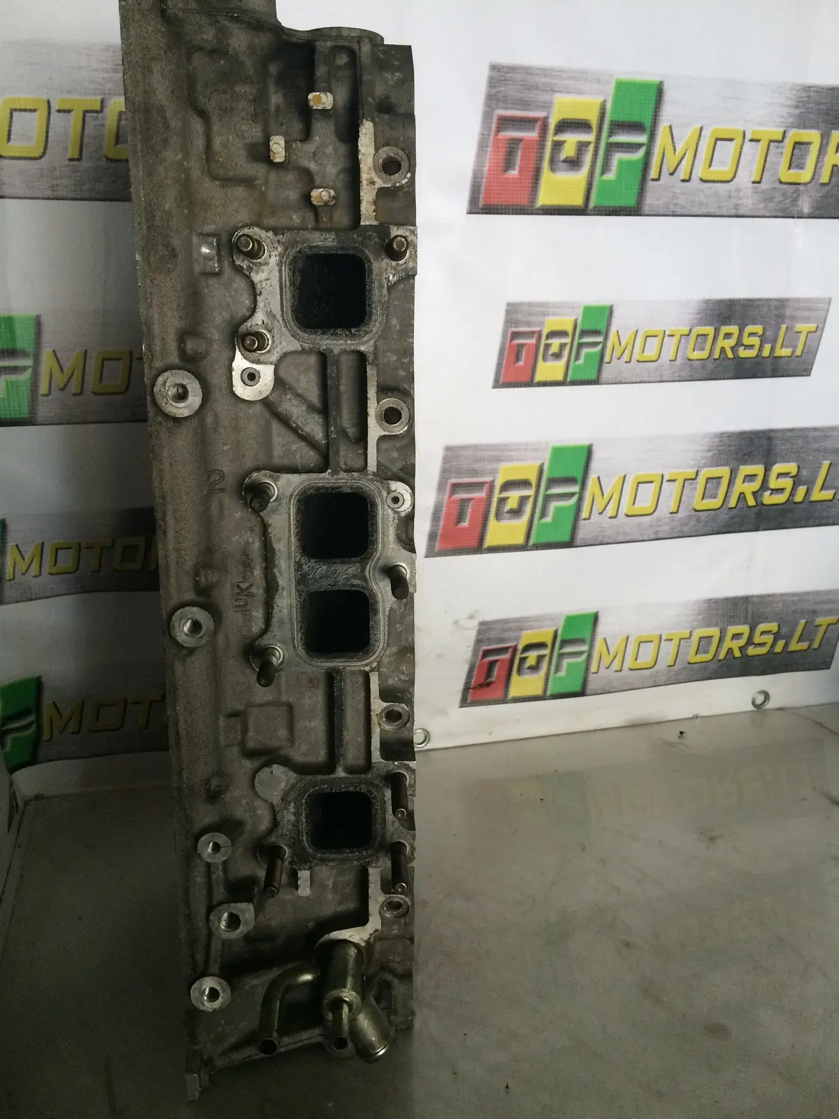 2008 We Ford 2.5 Diesel Engine Cylinder Head 2