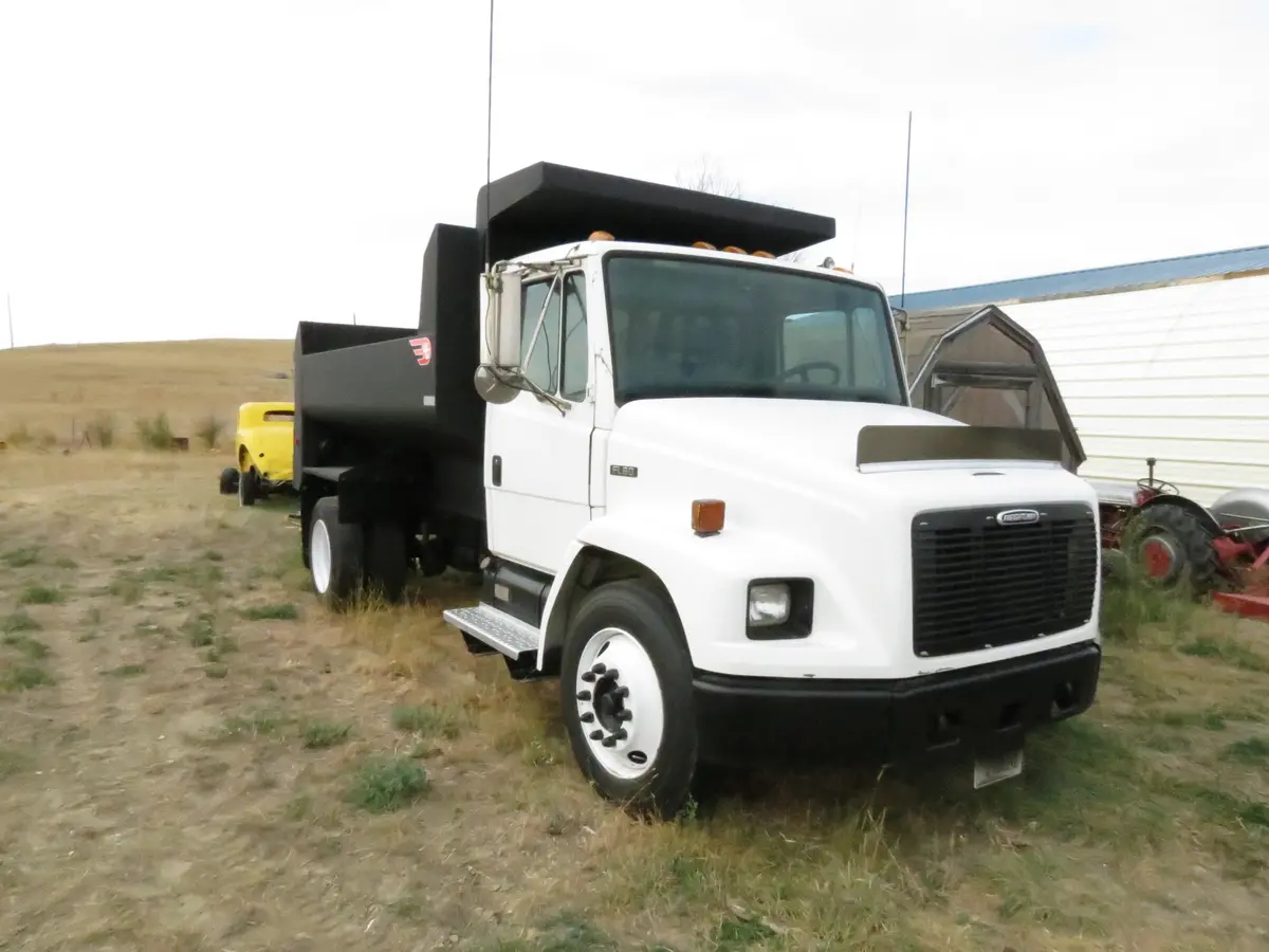 1999 Freightliner Fl60 1