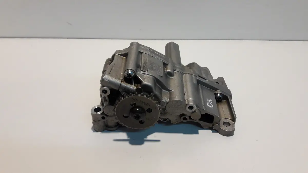 Bmw E90 E60 3.0 3,0 Petrol N53b30a Engine Oil Pump 1
