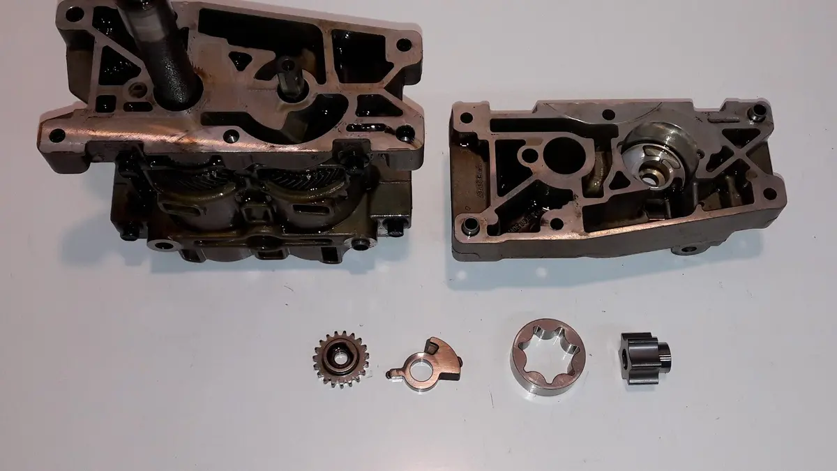 Mitsubishi Outlander 2.4 4B12 Petrol Engine Oil Pump And Balance Balancing Shaft Shafts 2