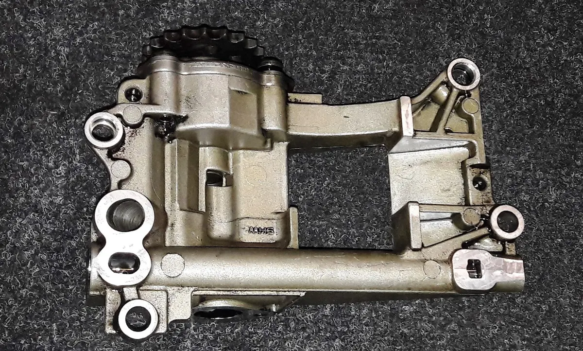 Bmw E53 X5 E46 E39 E60 E61 E38 E65 E83 X3 330D 335D 530D 730D M57 M57n 30 6D 1 306D1 3.0 Engine Oil Pump 7789838 2