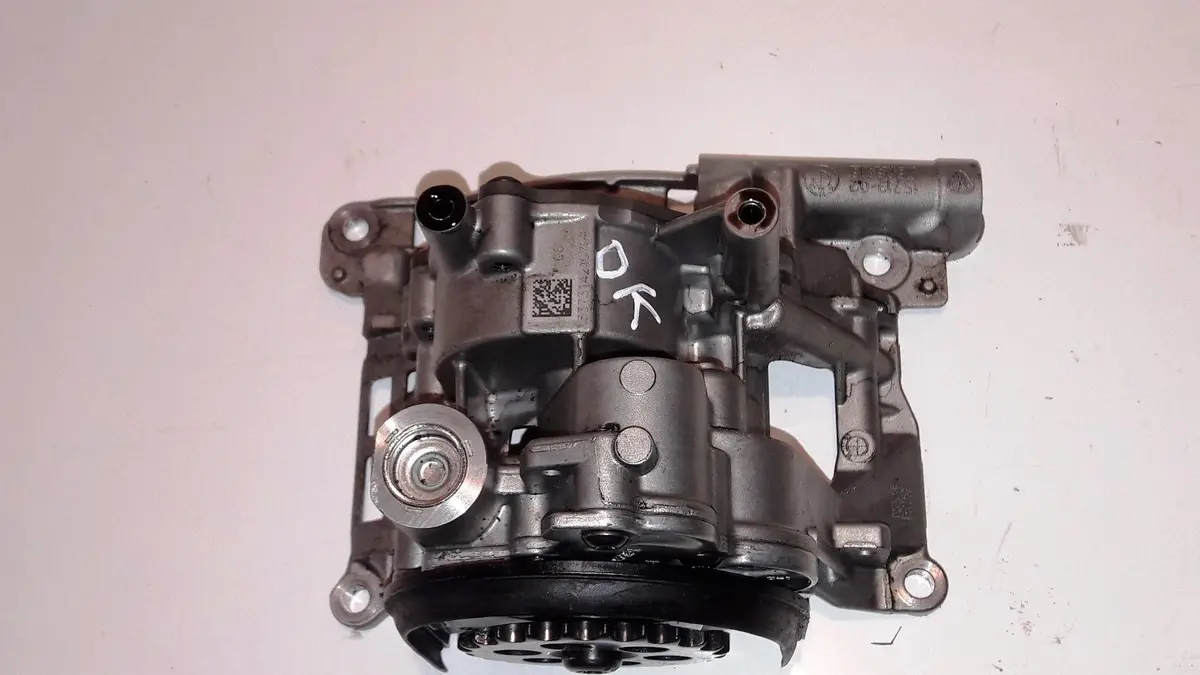 Oil Pump 7805316 Bmw E90 E70 E71 F30 F01 F07 F10 N57d30 3.0 Diesel 1