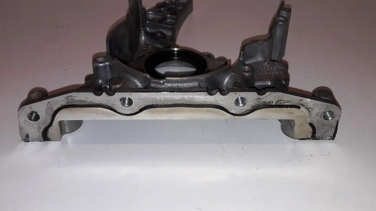 Crankshaft Front Seal Plate 06D103153c Audi Tts Tt Cabrio Coupe Cdm Cdma Petrol 2.0 Tfsi 195Kw 265Hp 2