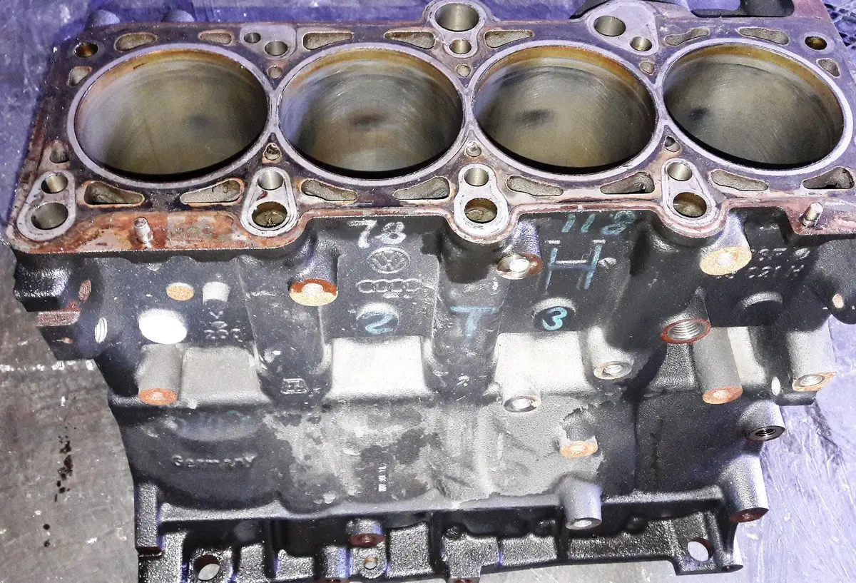 Engine Block 06F103021h Audi Tts Tt Cabrio Coupe Cdm Cdma Petrol 2.0 Tfsi 195Kw 265Hp 1