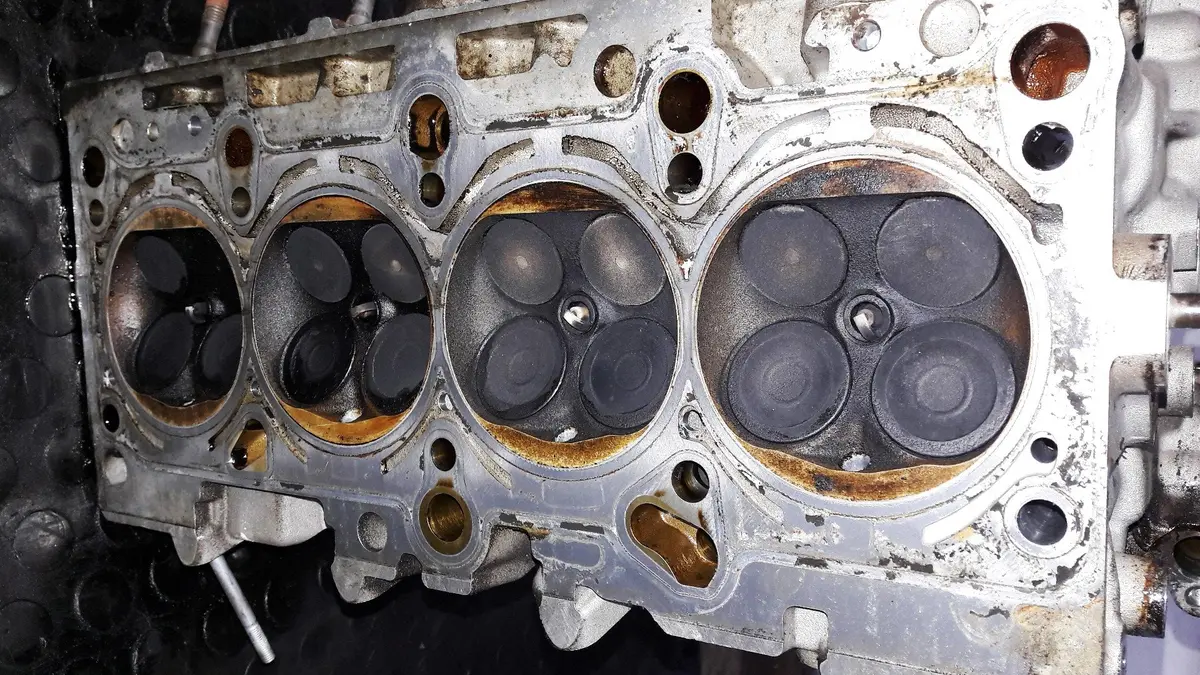 Vw Golf V Gti Axx Bwj Bwa Bwe Bgb 2.0 Tfsi 16V Cylinder Head 06F103373a 06F103373 A 06F 103 373 A 1