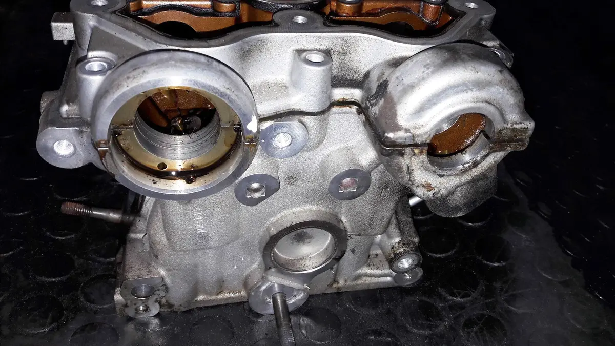 Vw Golf V Gti Axx Bwj Bwa Bwe Bgb 2.0 Tfsi 16V Cylinder Head 06F103373a 06F103373 A 06F 103 373 A 2