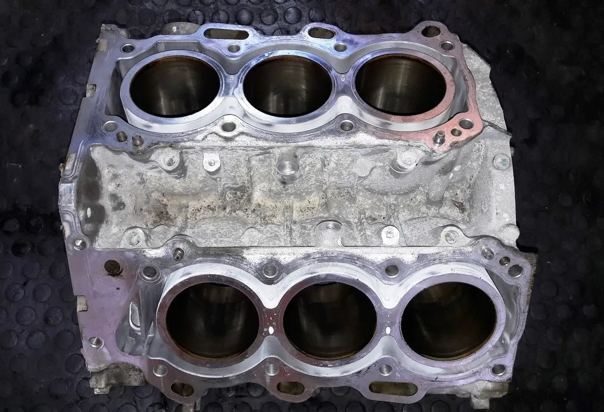 Lexus Is250 4Gr 2.5 Fse Petrol V6 Cylinder Block 1