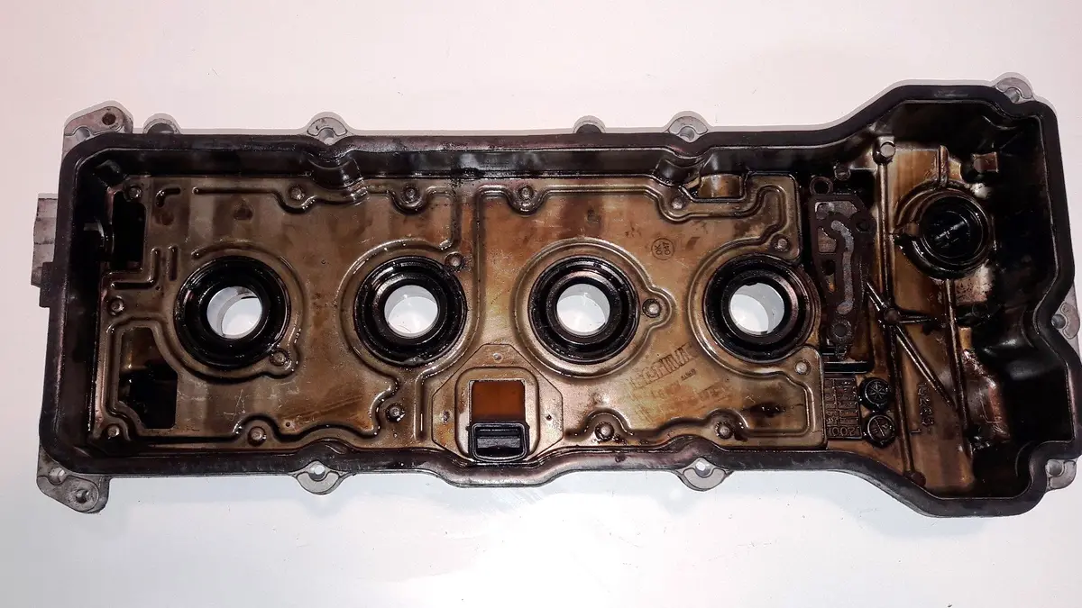 Cylinder Head Au3 Ukr3 Valve Rockers Cover Nissan Almera Tino Primera 1.8 Petrol Qg18 Qg18de 1