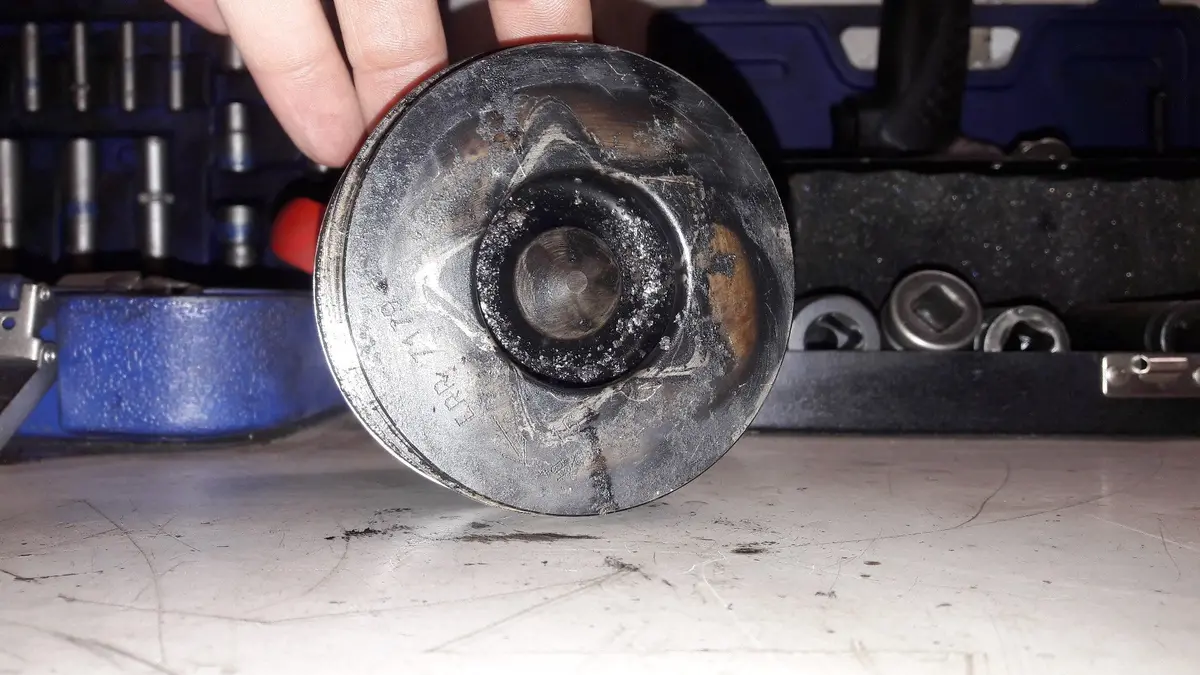 Piston Land Rover Discovery Ii Defender 2.5 Diesel Td5 10P 15P 1