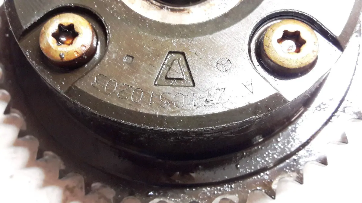 Engine Exhaust Camshaft Adjuster Vanos Timing Vvt A2710510203 A271 051 02 03 A 2710510203 1.8 Petrol M271.944 271 944 M271 Kompressor Mercedes-Benz C W203 204 E 211 212 Clk W209 Clc Slk R171 2