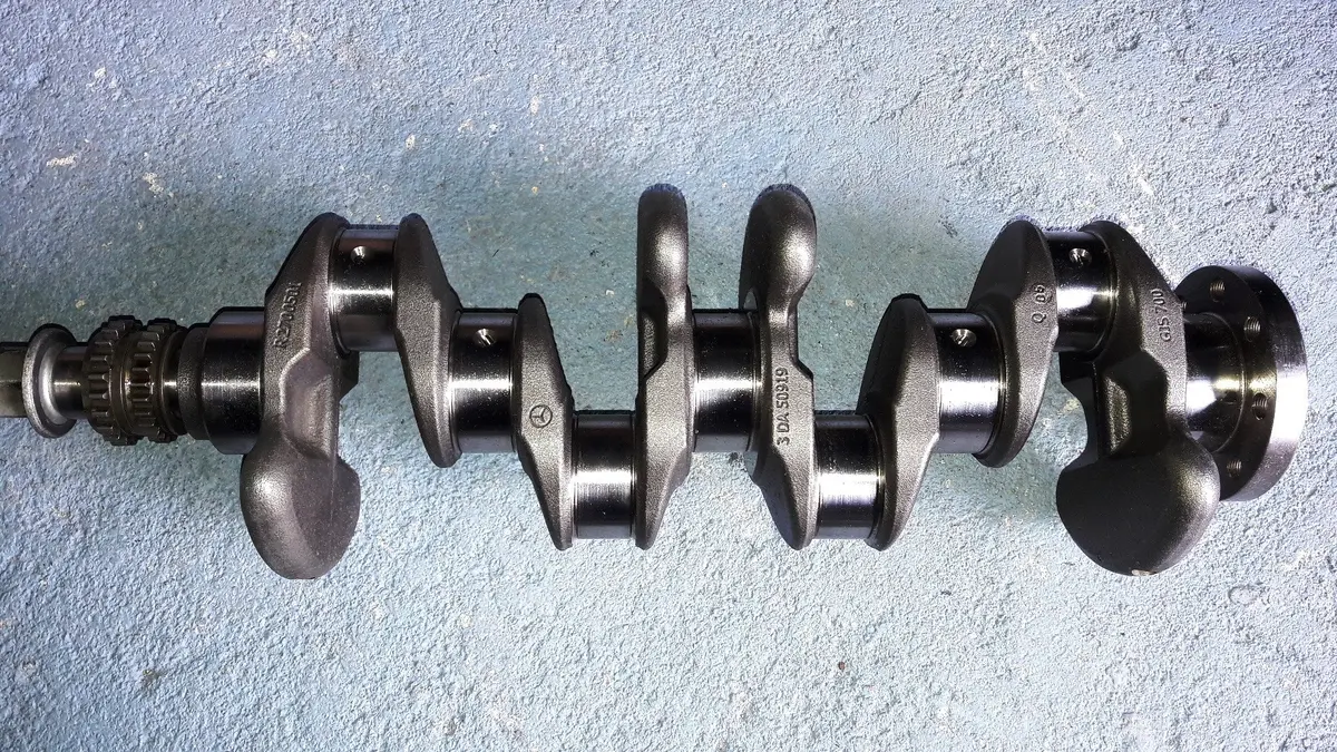 Engine Crankshaft R2700501 1.6 Petrol Turbo A B C Cla Gla C117 W246 W176 1