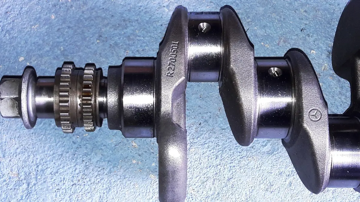 Engine Crankshaft Velenas For Mercedes Benz R2700501 1.6 Petrol Turbo A B C Cla Gla C117 W246 W176 Mb Mercedes-Benz 2