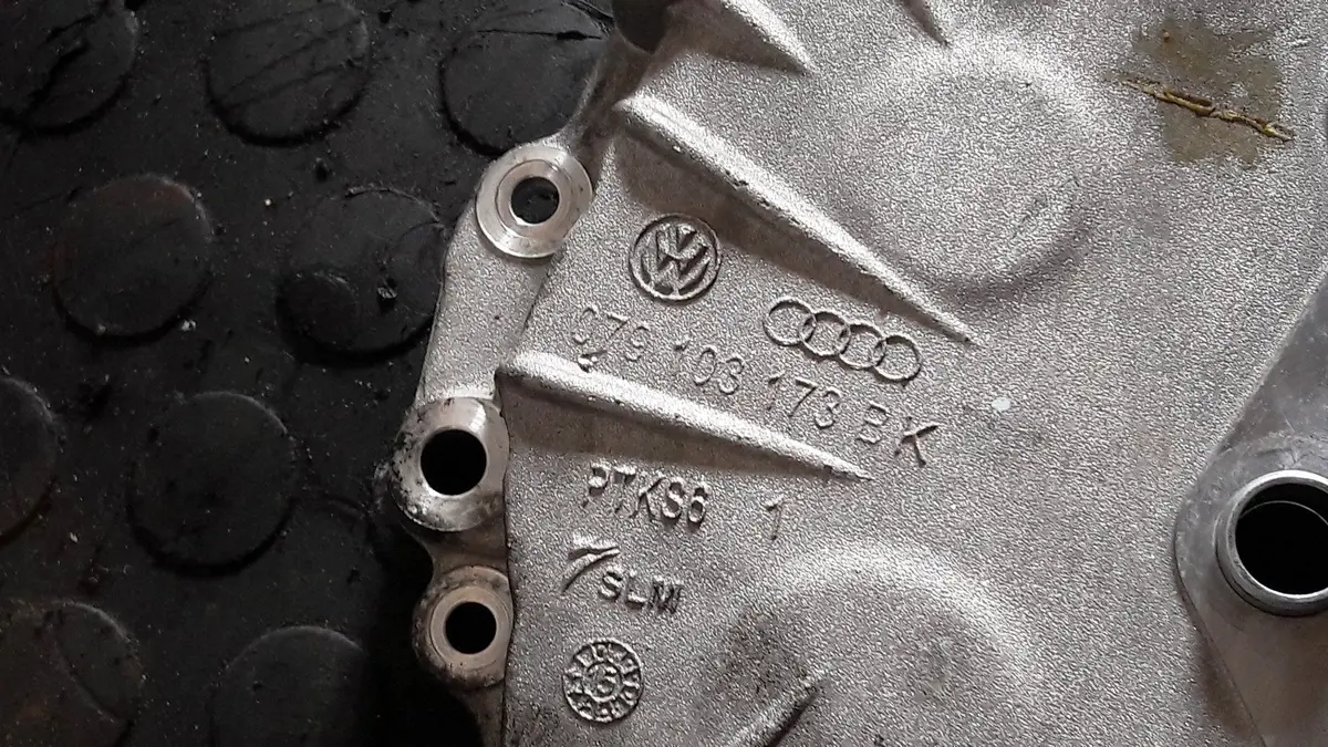 Engine Sealing Plate Timing Chain Cover 079103173 Bk Audi Rs6 Rs7 4.0 Tfsi Bi-Turbo Twin Turbo  Petrol Quatro V8 412Kw 4.0Tfsi 4.0 Tsi V8 580Bhp 2016 Cwu / Crd Code Engine 1
