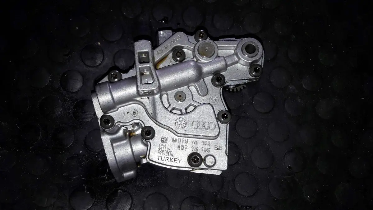 Enginne Oil Pump 079115103 Be 079115103Be 079 115 103 Be Audi Rs6 Rs7 4.0 Tfsi Bi-Turbo Twin Turbo Petrol V8 412Kw 4.0Tfsi 4.0 Tsi V8 580Bhp 2016 Cwu / Crd Code Engine 2
