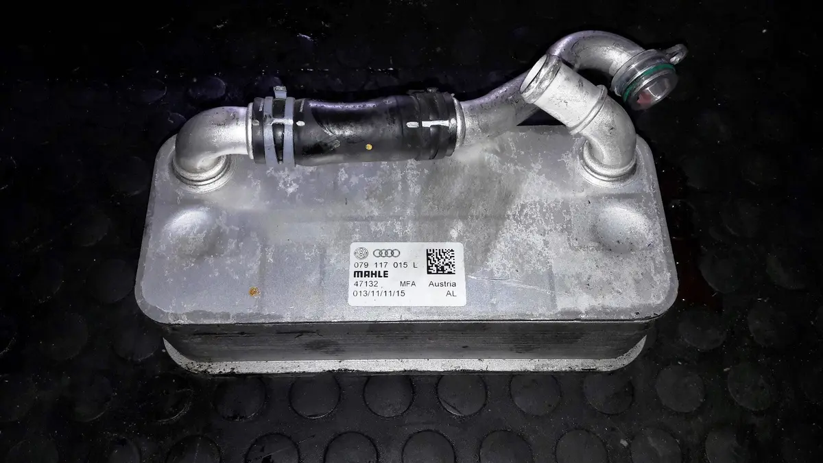 Engine Oil Cooler Mahle 47132 079117915L 079117915 L 079 117 915 L Audi Rs6 Rs7 4.0 Tfsi Bi-Turbo Twin Turbo Petrol V8 412Kw 4.0Tfsi 4.0 Tsi V8 580Bhp 2016 Cwu / Crd Code Engine 2