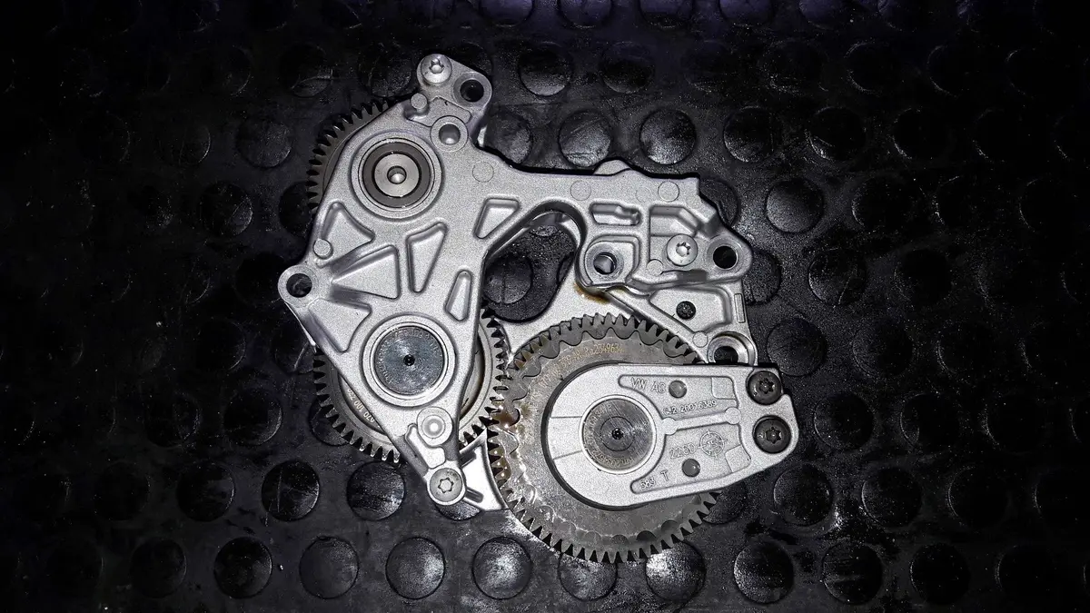 Engine Oil Pump Bracket Holder 079109360Ah 079 109 360 Ah 079109360 Ah Audi Rs6 Rs7 4.0 Tfsi Bi-Turbo Twin Turbo Petrol V8 412Kw 4.0Tfsi 4.0 Tsi V8 580Bhp 2016 Cwu / Crd Code Engine 1