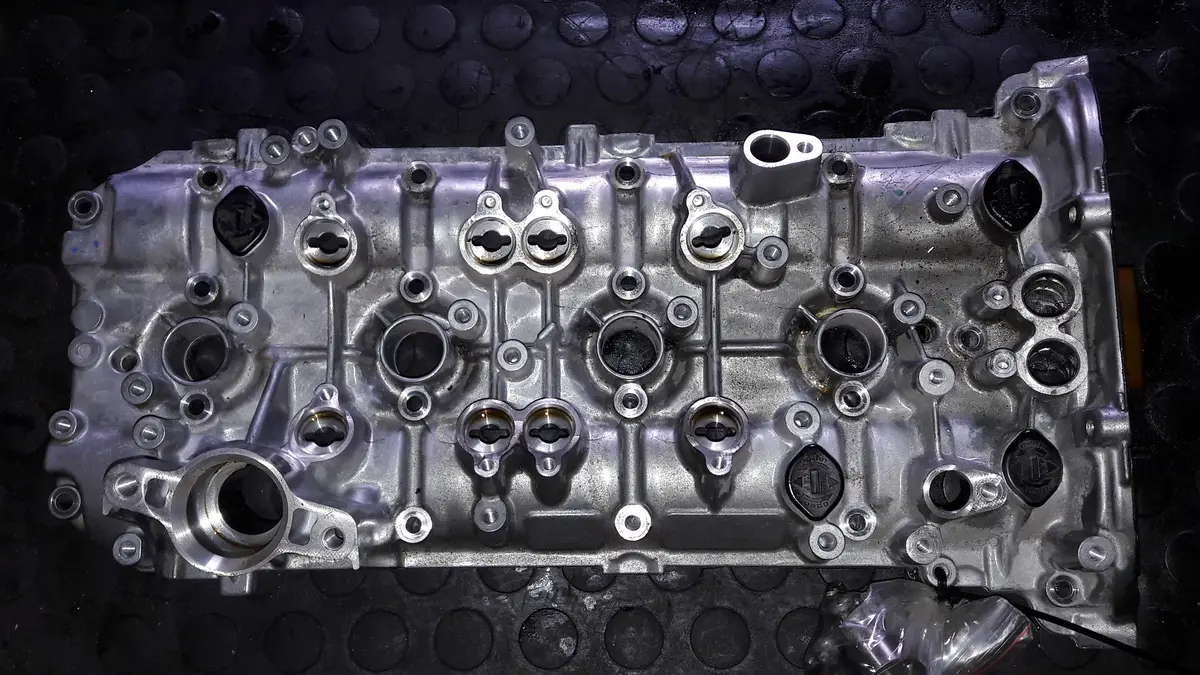 Cam Shaft Camshaft Carrier Plate Valve Cover Right Side 079103286 Bf 079103286Bf Audi Rs6 Rs7 4.0 Tfsi Bi-Turbo Twin Turbo Petrol V8 412Kw 4.0Tfsi 4.0 Tsi V8 580Bhp 2016 Cwu / Crd Code Engine 1