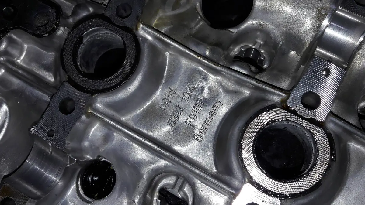Cam Shaft Camshaft Carrier Plate Valve Cover Right Side 079103286 Bf 079103286Bf Audi Rs6 Rs7 4.0 Tfsi Bi-Turbo Twin Turbo Petrol V8 412Kw 4.0Tfsi 4.0 Tsi V8 580Bhp 2016 Cwu / Crd Code Engine 2