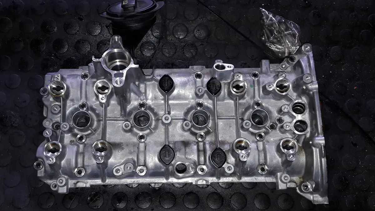 Cam Shaft Camshaft Carrier Plate Valve Cover Left Side 079103285 Be 079103285Be Audi Rs6 Rs7 4.0 Tfsi Bi-Turbo Twin Turbo Petrol V8 412Kw 4.0Tfsi 4.0 Tsi V8 580Bhp 2016 Cwu / Crd Code Engine 1