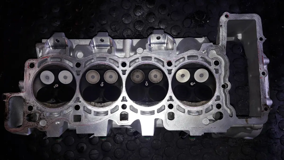 Engine Cylinder Head Right Side 079103404 T 079103404T 079 103 404 T Audi Rs6 Rs7 4.0 Tfsi Bi-Turbo Twin Turbo Petrol V8 412Kw 4.0Tfsi 4.0 Tsi V8 580Bhp 2016 Cwu / Crd Code Engine 1