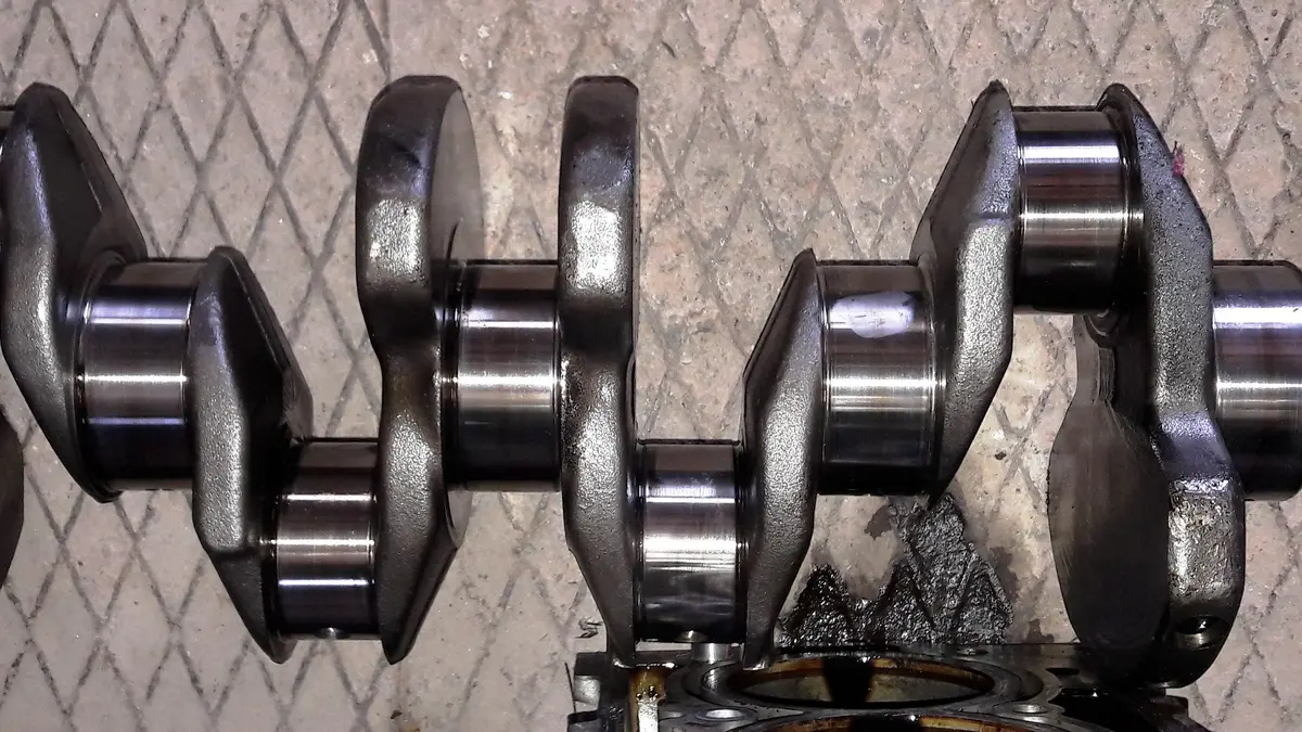 Engine Crankshaft Mitsubishi L200 2.5 4D56u 1