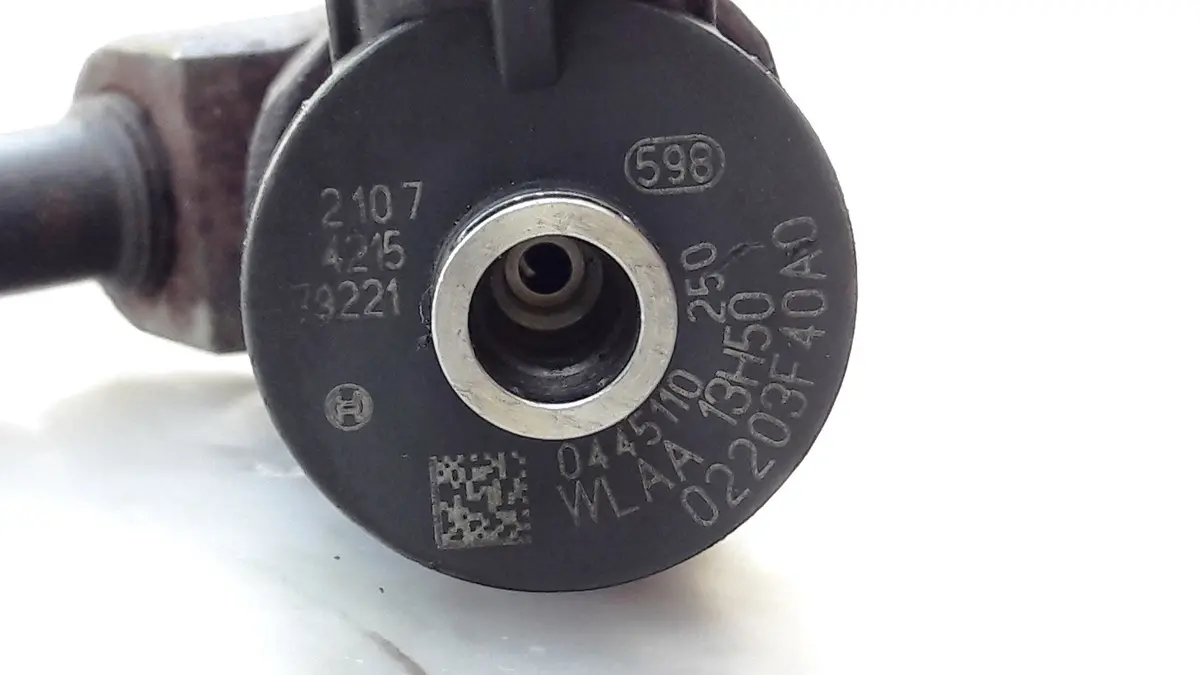 Bosch Common Rail Diesel Injector 0445110250 0445110 250 Mazda Bt50 Bt-50 Ford Ranger 2.5 Td Tdci Wlc Wl-C Wl C Engine 1