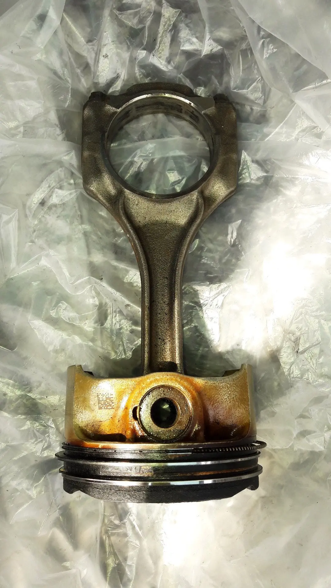 Connecting Rod Conrod And Piston 7843237 04 784323704 Bmw 550I F10 F11 M6 650I F12 F13 F06 750I 750Li Alpina B7 F01 F02 X5m E85 Bmw X6m F86 4.4 Petrol 423Kw N63 N63b44 N63b44b 1