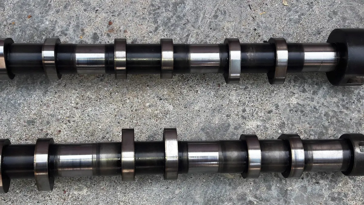 Set Of Inlet Intake And Exhaust Camshafts Ford Transit 2.2 D Tdci Engine Code Srfa 1