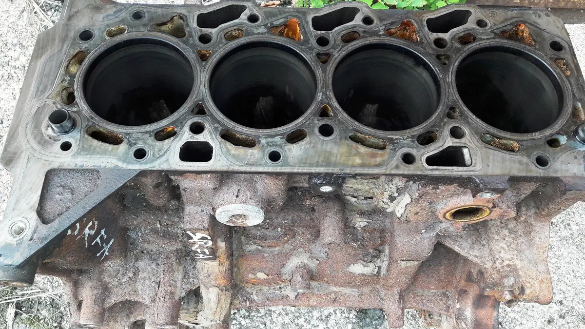 Cylinder Block Ford Transit 2.2 Tdci Engine Code Srfa 1