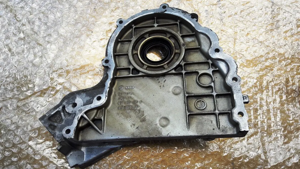 Engine Timing Chain Cover 057109129L 057 109 129 L Audi A8 D3 4E Q7 4.2 Tdi V6 Code Bvn 2