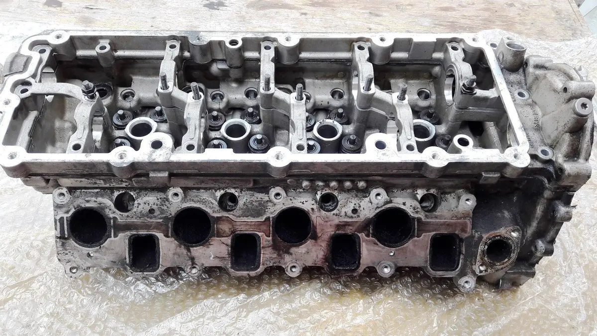 Engine Cylinder Head 1057354Ag Right Side Audi A8 D3 4E Q7 4.2 Tdi V6 Code Bvn 1