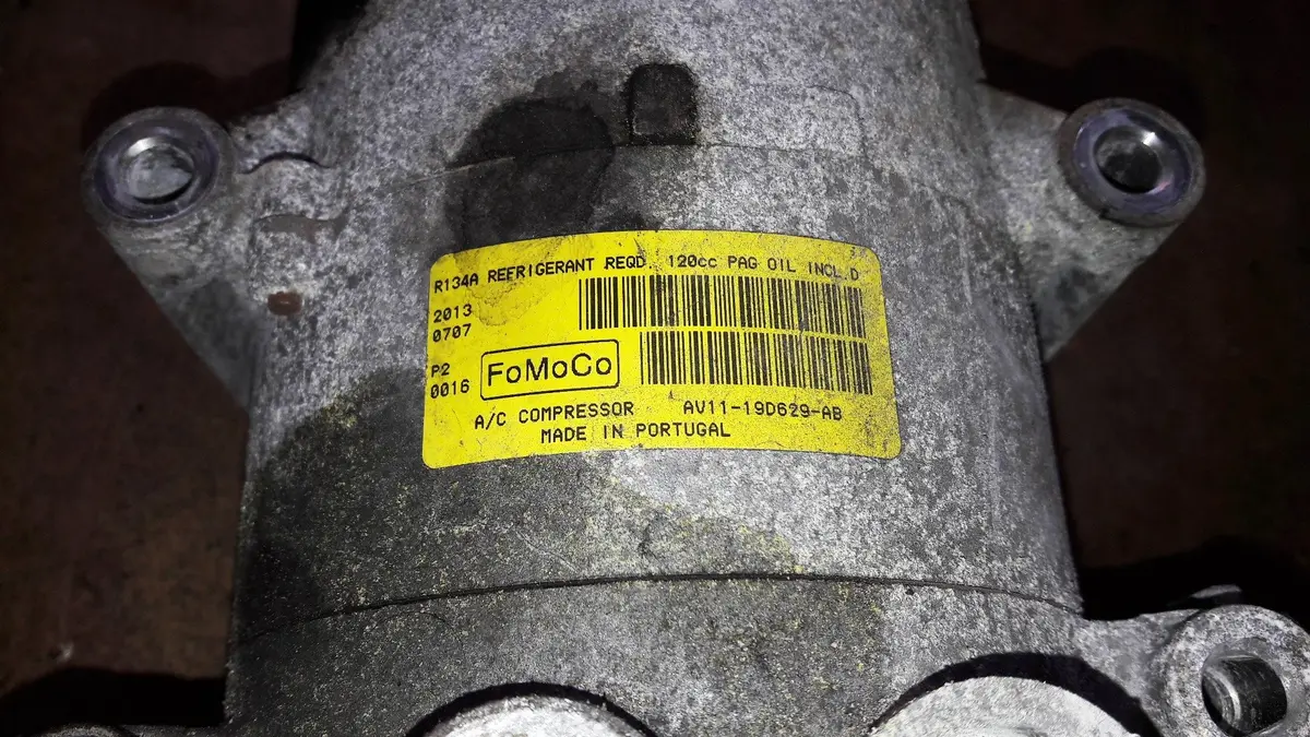 Engine Ac Aircon Pump  Av11-19D629-Ab Av11 19D629 Ab Focus C-Max  Fiesta Mondeo 1.6 Petrol Code Hxjb 1