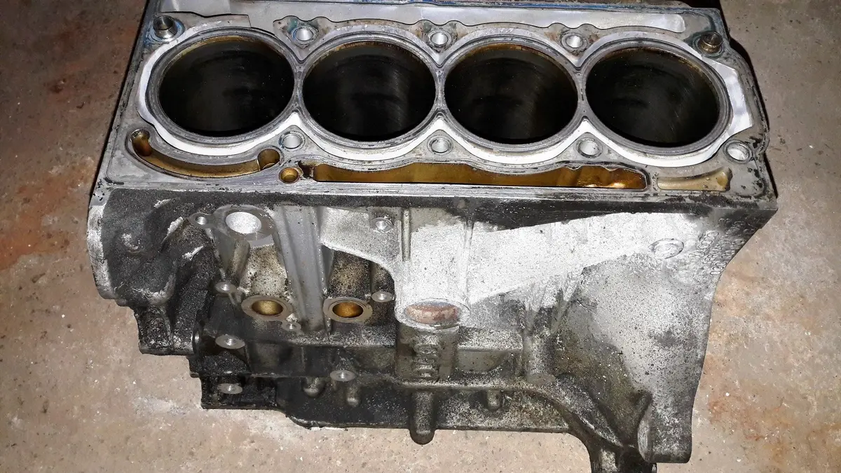 Engine Cylinder Block 03C 103 019 03C103019 Vw Golf 1.6 Fsi Engine Code Blp 1