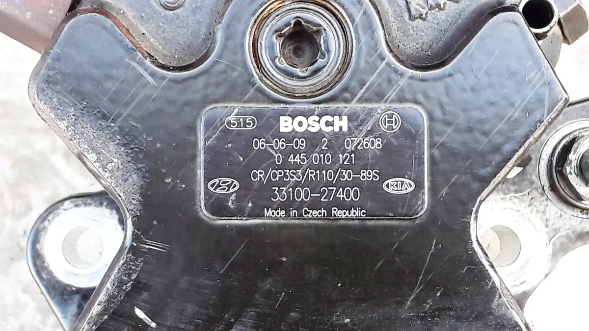 High-Pressure Fuel Pump Bosch 0445010121 Hyundai Santa Fe Kia Ceed 2.2 Crdi 33100-27400 2